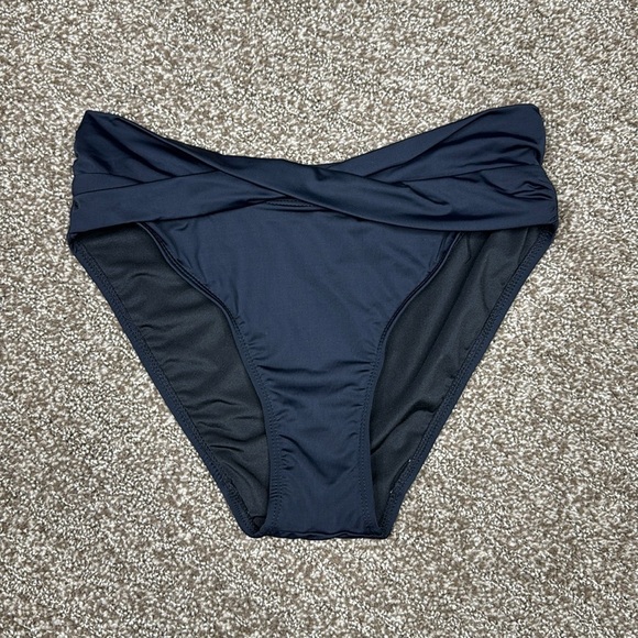 Tempt Me Solid Black Twist Band Bikini Bottoms Size Small NWT - Picture 1 of 4